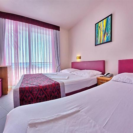 Hotel Sirena Подгора Экстерьер фото
