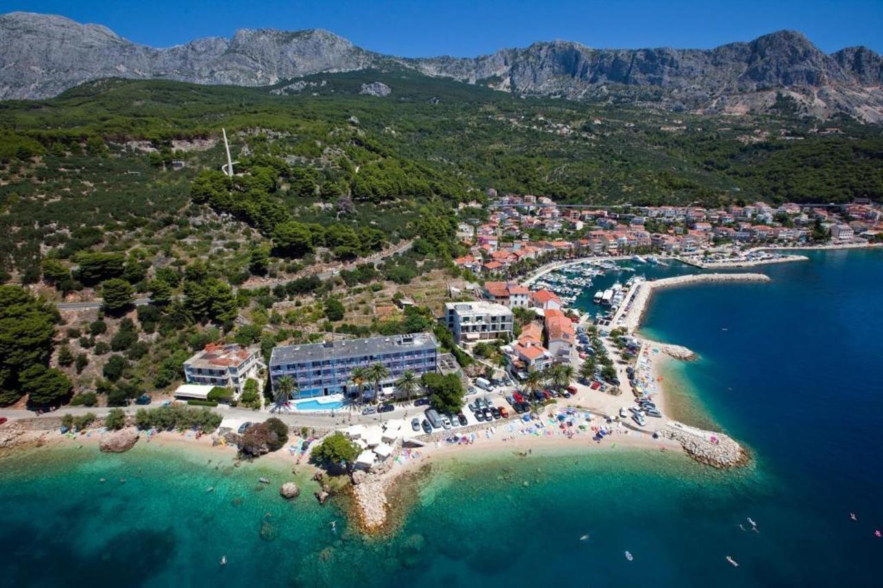 Hotel Sirena Подгора Экстерьер фото