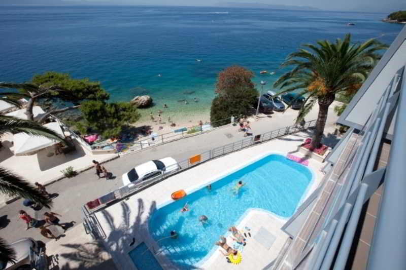 Hotel Sirena Подгора Экстерьер фото