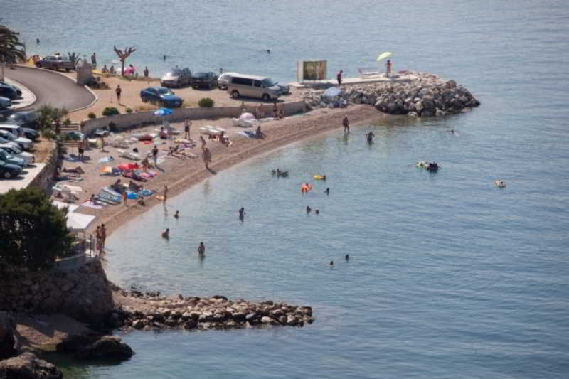 Hotel Sirena Подгора Экстерьер фото