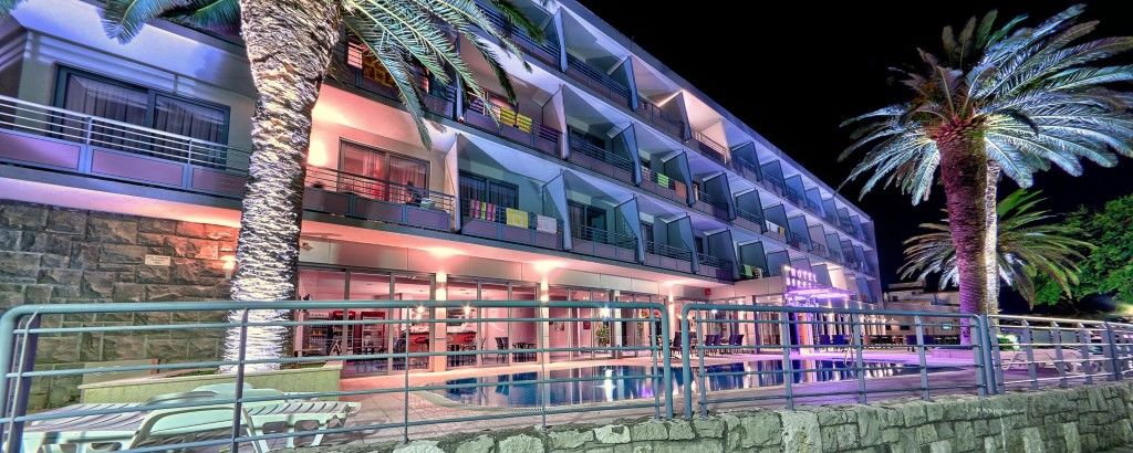 Hotel Sirena Подгора Экстерьер фото